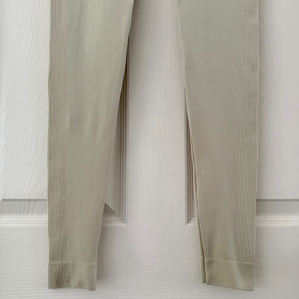 Set Active Los Angeles Sculptflex Legging Oat Milk Women’s Size Small - Picture 5 of 12
